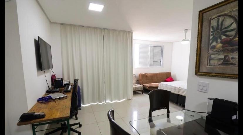Lounge 22 Com Cafe Da Manha Ou Almoco! Apartamento Goiânia